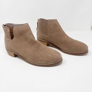 SoftWalk Tan Ankle Boots